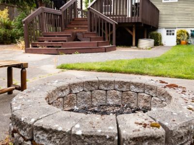 PNW aged brick adds ambiance to the fire pit.