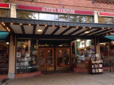 Auntie's Bookstore is a large independent bookstore carrying books, games, puzzles, and stationery. Located 3 blocks from Downtown Luxe. It takes approximately 6 minutes to walk.