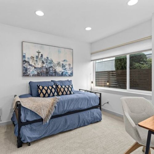 Office with Twin Trundle Daybed has plenty fo room for work and rest