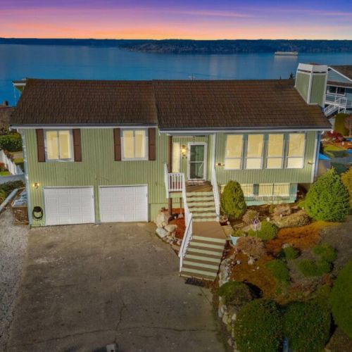 Easy late check-in on your schedule...we'll leave some lights on