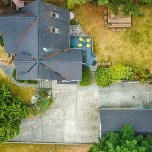 Nestled In Quiet Privacy With City Convenience | Travelers Treehouse. Offering convenient access to city amenities. Surrounded by lush greenery and tucked away from the bustling urban landscape