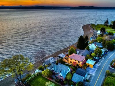 The deep blue hues of the sea. A breathtaking view of Casa Mar a Cielo.