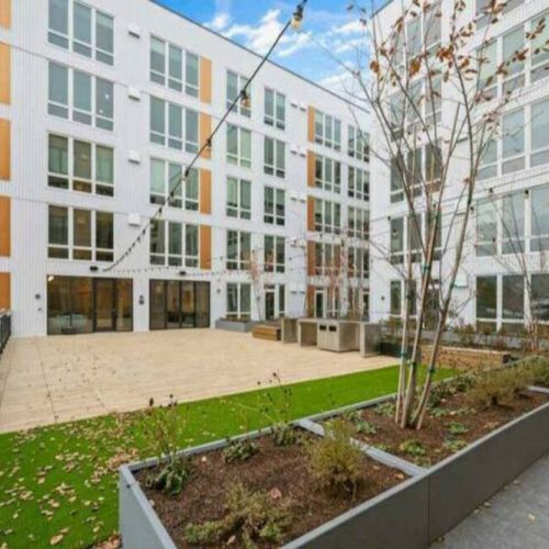 From the lush greenery of parks to the reflections in glass facades, the cityscape exudes a sense of vitality and urban life