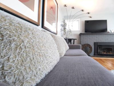 Step into the timeless allure of mid-century modern style, where sleek lines, organic shapes, and minimalist designs create an atmosphere of elegance and sophistication.