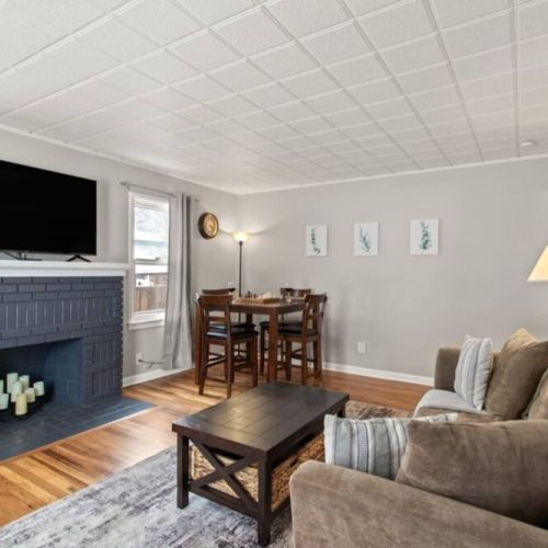 Welcome to  Dagmar’s Cottage! A 50" smart TV takes center stage, offering endless viewing options for your enjoyment.