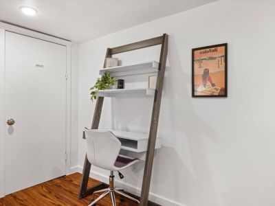 Stay productive and connected with our convenient workspace, designed to meet all your professional needs. Equipped with high-speed internet access, this dedicated area allows you to work comfortably and efficiently.