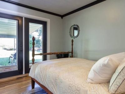 Discover the perfect blend of functionality and style with our full/double bed featuring built-in door blinds. An ultimate privacy and convenience as you control the amount of natural light.