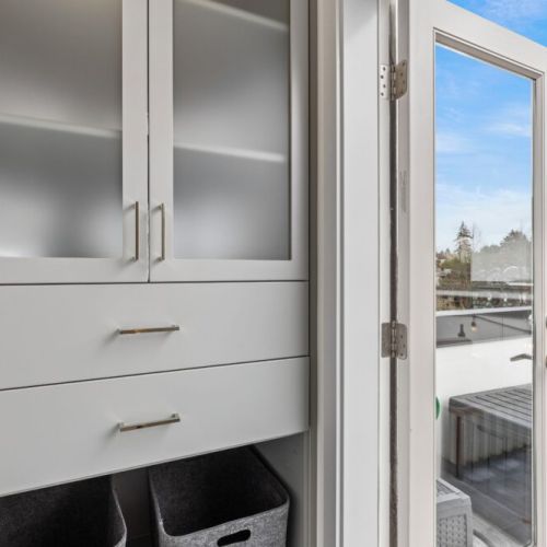 Top it off-Rooftop Deck!