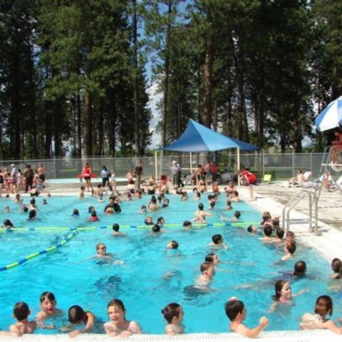 We welcome you to enjoyour neighbors and our park.