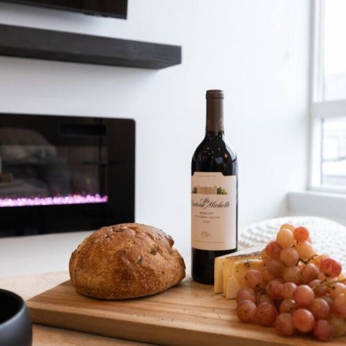 So close to a variety of local markets