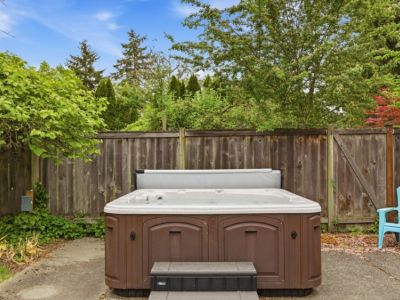 6-person hot tub-soak responsibly