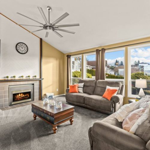 Make it a Movie Night with the 75" Smart TV, complete with popcorn, family games, or puzzles.