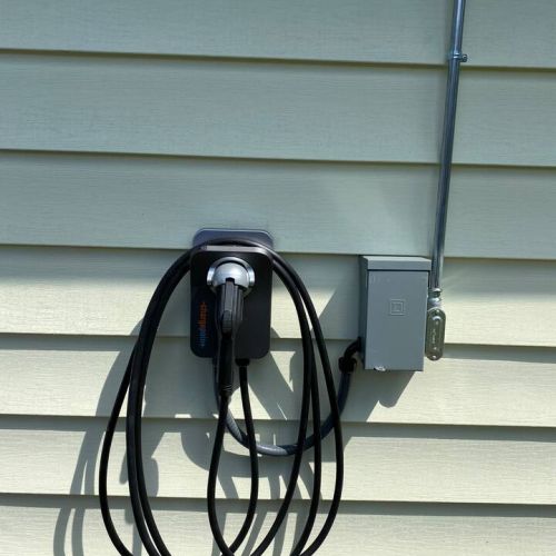 Home Flex Level 2 EV Charger. Hardwired EV Fast Charge Station.