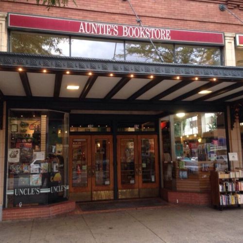 Auntie's Bookstore is a large independent bookstore carrying books, games, puzzles, and stationery. Located 3 blocks from Downtown Luxe. It takes approximately 6 minutes to walk.