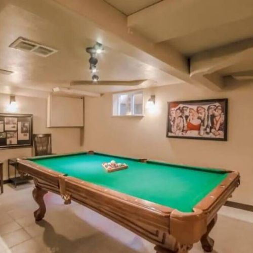 After a full day of exploring the PNW, wind down in the lower level game room/living room for a dgame or few of pool.
