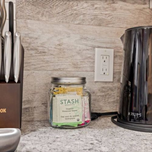 Equip your culinary adventures with these essential kitchen tools, designed to elevate your cooking experience. These reliable tools will empower you to create delicious meals with precision and ease.