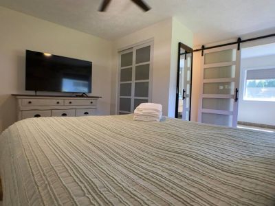 En Suite Queen Bedroom &  Bathroom