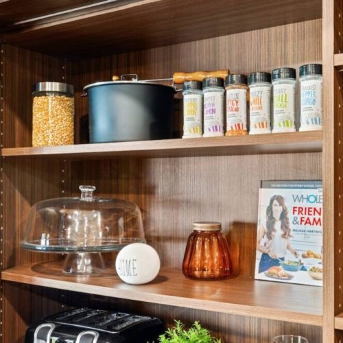 Experience culinary bliss in this fully equipped kitchen that boasts a comprehensive range of amenities to cater to your every need.