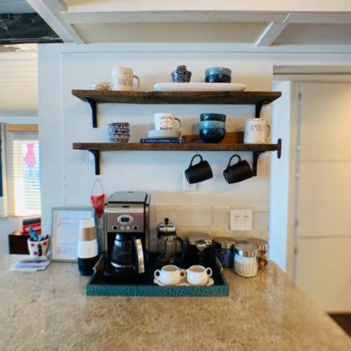 This state-of-the-art coffee maker is ready to craft your favorite brews ensuring your mornings start with the perfect cup of joe