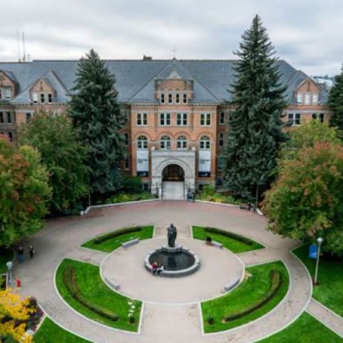 Gonzaga University is located 0.8 miles from Downtown Luxe with a 3-5 minute drive.