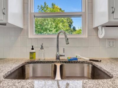 Convenience and versatility are what our extra deep stainless-steel sink offers. Designed to handle all your kitchen needs with ease.