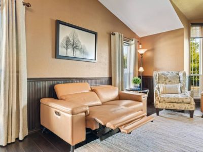 Experience relaxationwith this leather sofa featuring double electric recliners and convenient USB ports. Stay connected and conveniently charge your devices with the built-in USB ports, ensuring a seamless and enjoyable lounging experience.