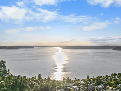 Gorgeous Western view sunsets are the perfect ending to a perfect day.