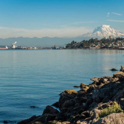 Ruston Way Park - 2.1 miles
This two-mile-long scenic waterfront with panoramic views of Commencement Bay is a great place for walking, jogging, rollerblading, and fishing.