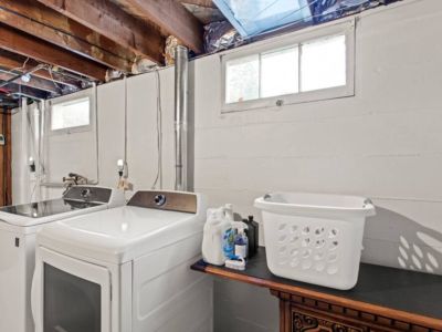 We Are 100% Committed To Being An Eco-Friendly Home. Zero Synthetic Frangrances Or Harsh Chemicals = Safe Stays.