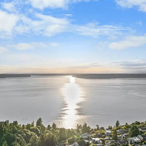 Gorgeous Western view sunsets are the perfect ending to a perfect day.